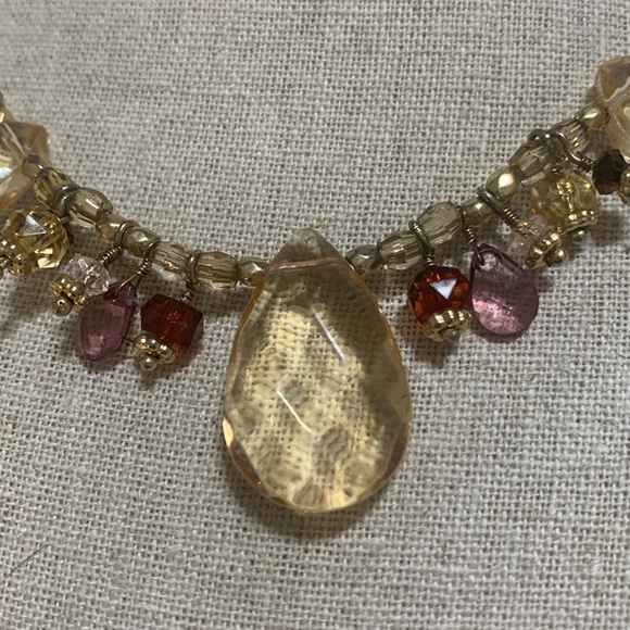 Cookie Lee lucite charm necklace pale gold - Picture 10 of 10